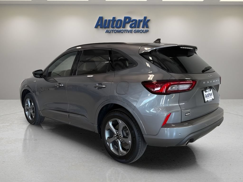 Used 2024 Ford Escape ST-Line w/ Tech Pack #1 AWD/4WD image 5