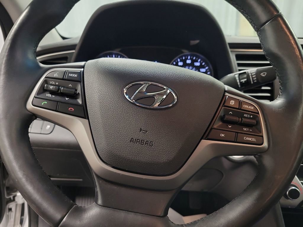 Used 2017 Hyundai Elantra Value Edition FWD image 19