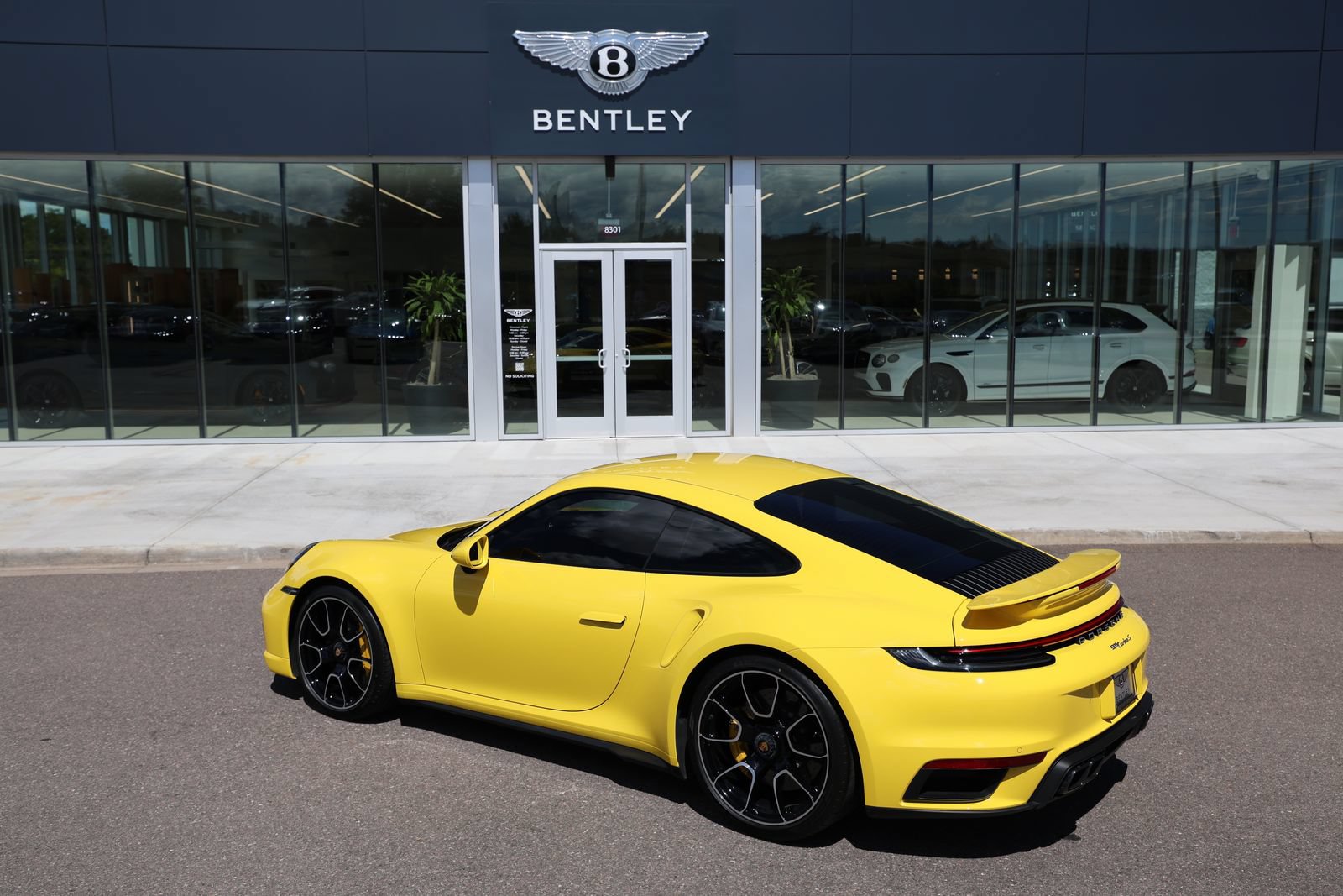 Used 2022 Porsche 911 Turbo S AWD/4WD image 8