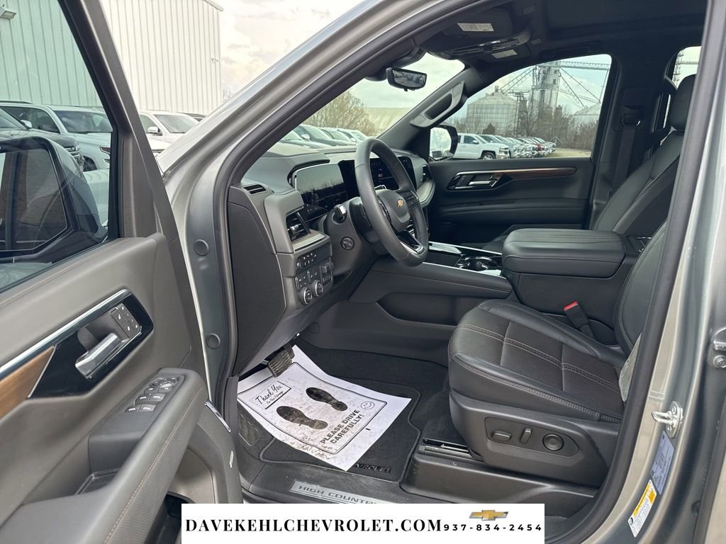 Used 2025 Chevrolet Tahoe High Country image 17