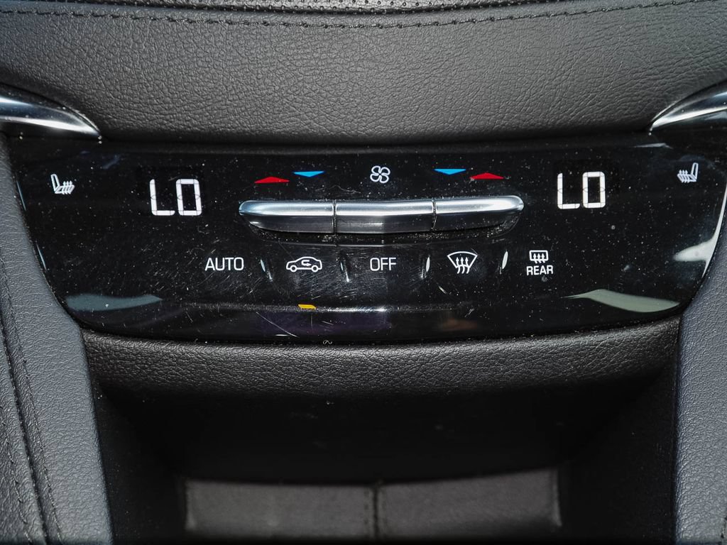 Certified 2020 Cadillac XT5 Premium Luxury AWD/4WD image 13