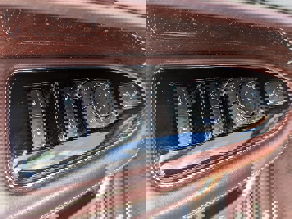 Used 2021 Lincoln Navigator Black Label image 18