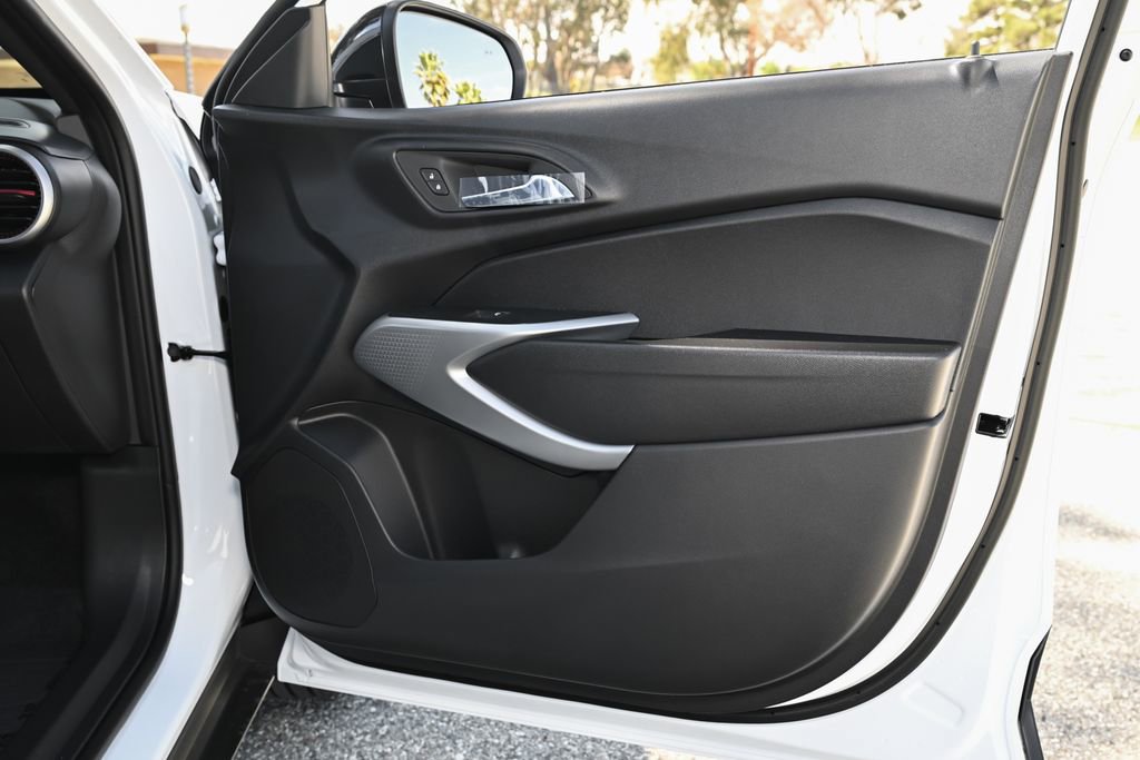 New 2026 Chevrolet Trax RS w/ Driver Confidence Package FWD image 35