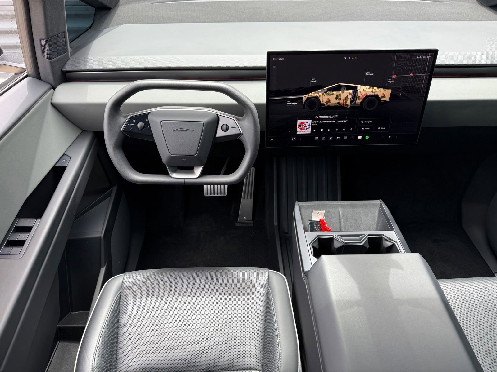 Used 2025 Tesla Cybertruck AWD Crew Cab image 29