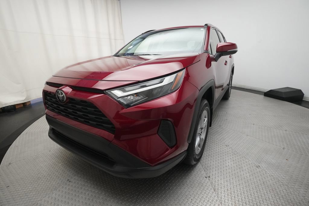 Used 2023 Toyota RAV4 XLE AWD/4WD image 12