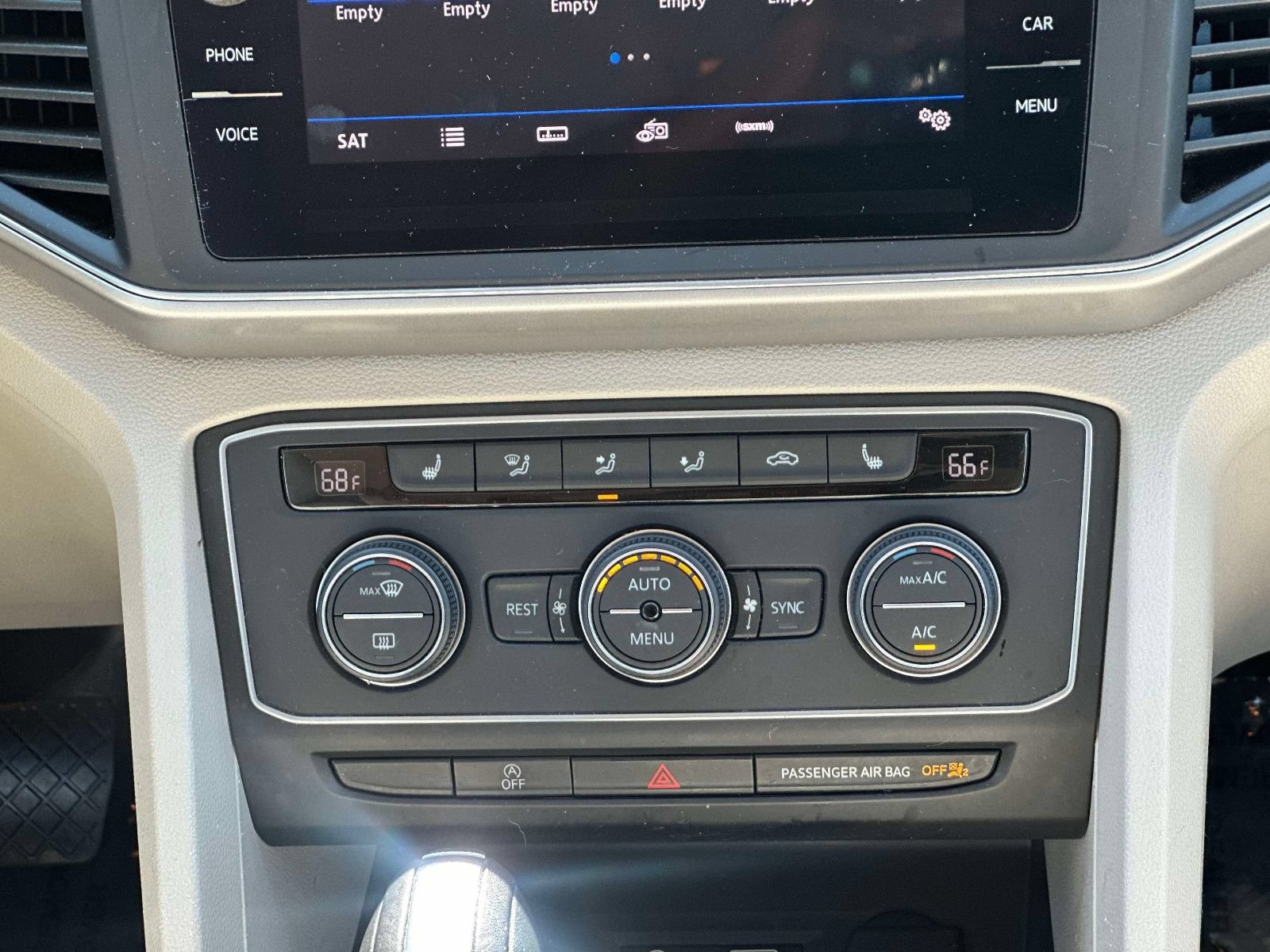 Used 2018 Volkswagen Atlas SE FWD image 18