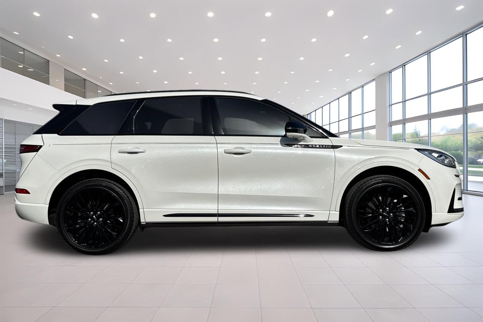 Certified 2025 Lincoln Corsair Grand Touring w/ Equipment Group 302A image 3