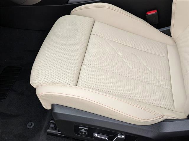 Used 2026 BMW X3 xDrive30 w/ Premium Package image 4