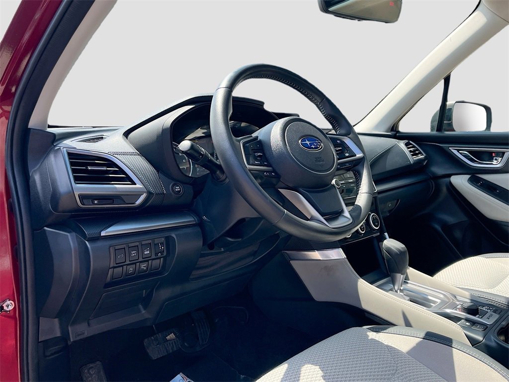 Used 2024 Subaru Forester Premium image 9