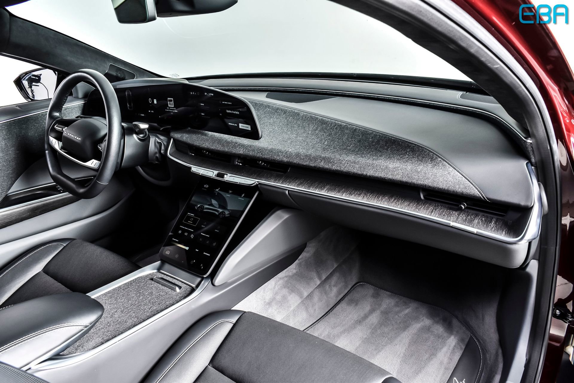 Used 2023 Lucid Air Pure image 24