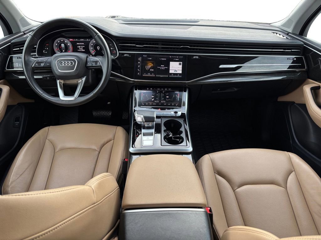 Used 2024 Audi Q7 3.0T Prestige image 17