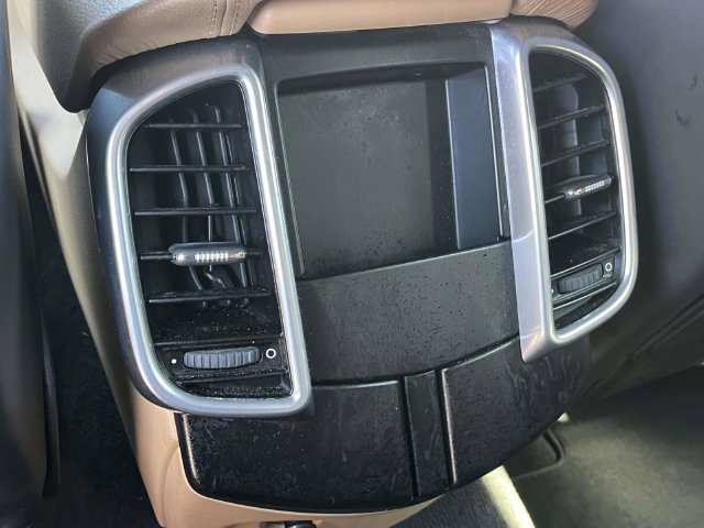 Used 2016 Porsche Cayenne AWD/4WD image 20