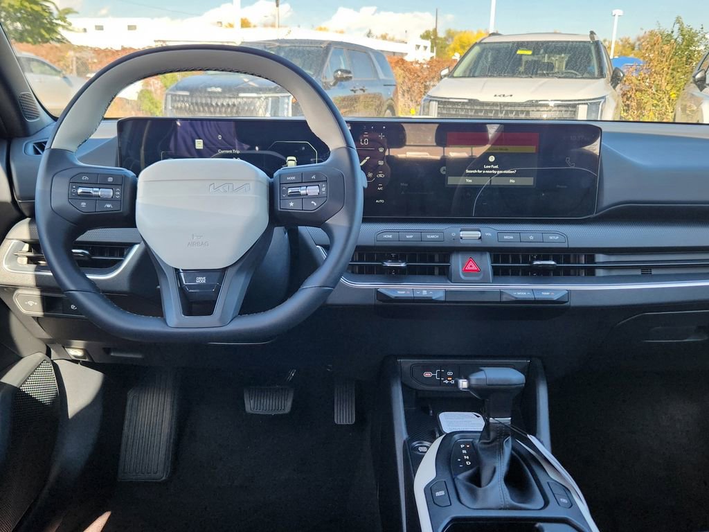 New 2025 Kia K4 GT-Line w/ GT-Line Sunroof Package image 11