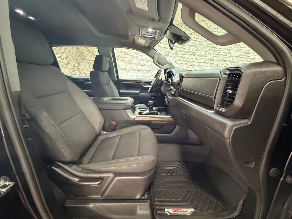 Used 2022 Chevrolet Silverado 1500 LT Trail Boss w/ Protection Package image 11