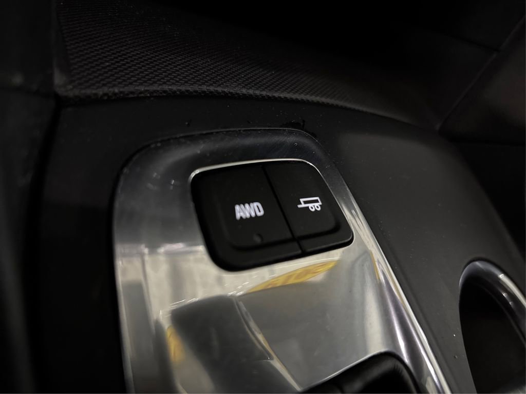 Used 2019 Chevrolet Equinox LT image 32