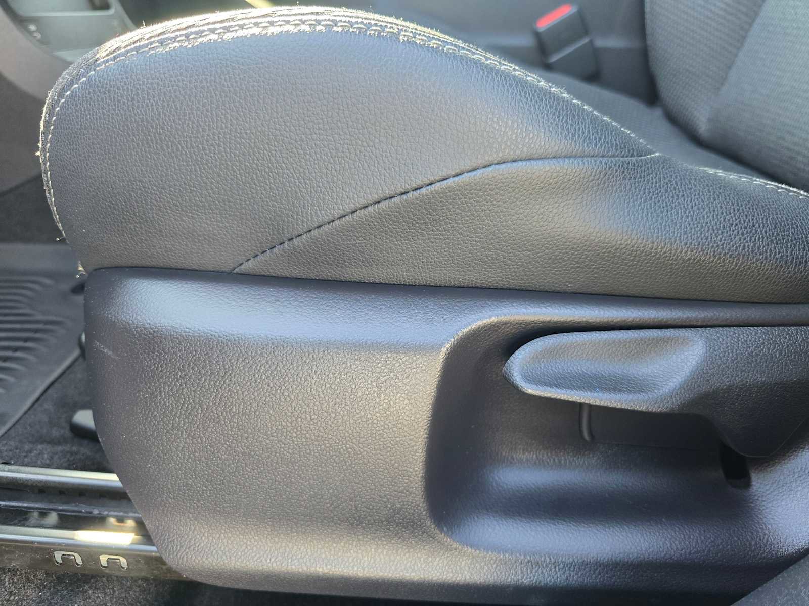 Used 2023 Toyota bZ4X XLE w/ Weather Package image 23