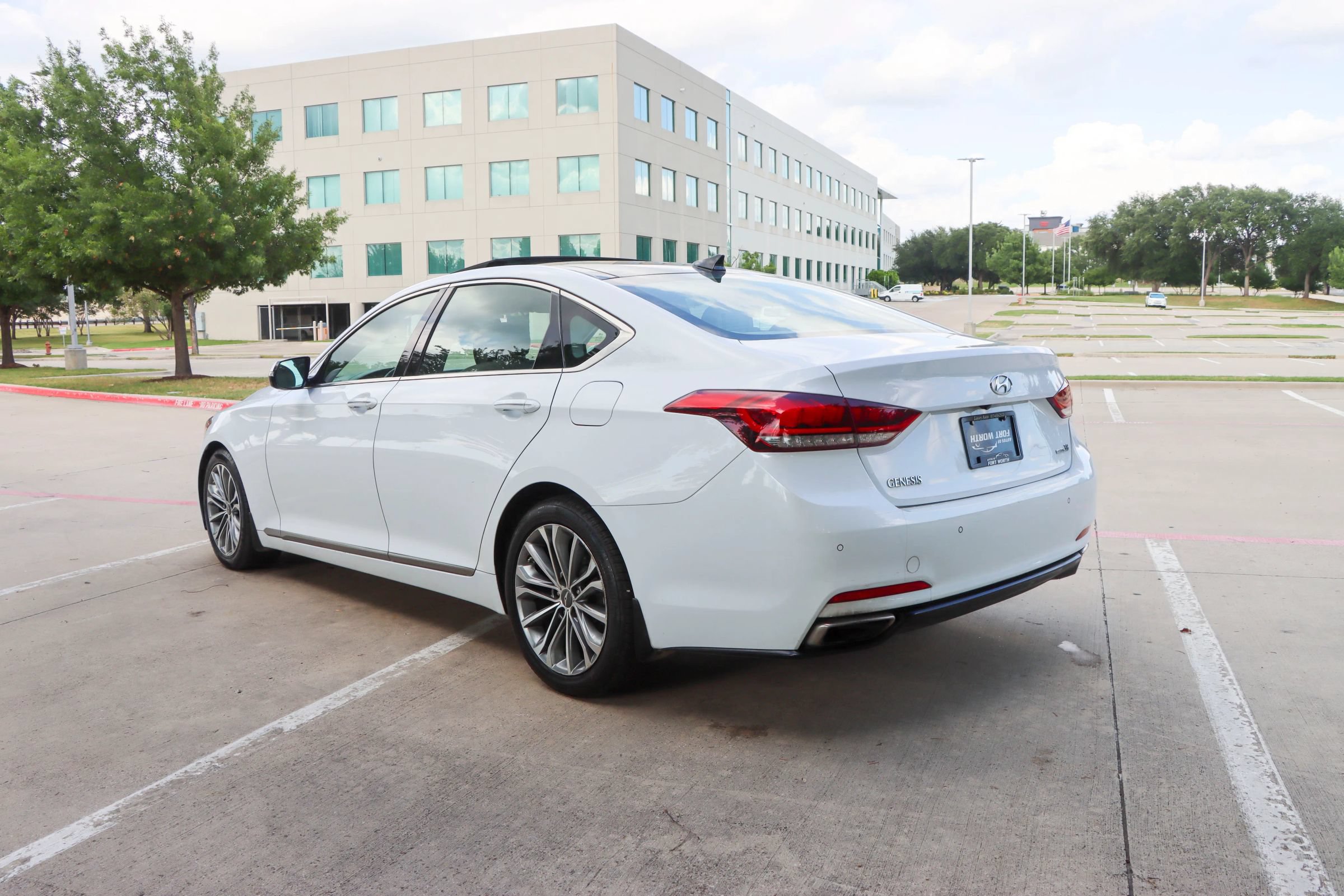 Used 2015 Hyundai Genesis 3.8 w/ Option Group 04 AWD/4WD image 5