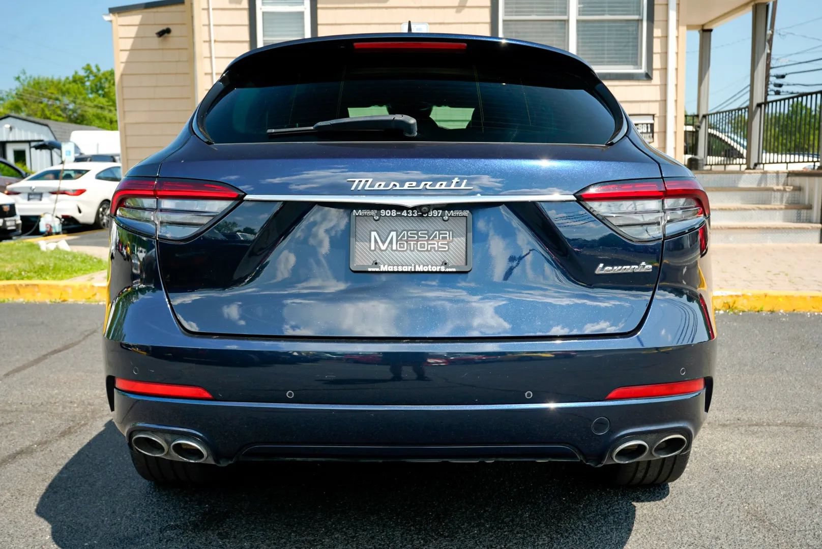 Used 2023 Maserati Levante GT AWD/4WD image 6