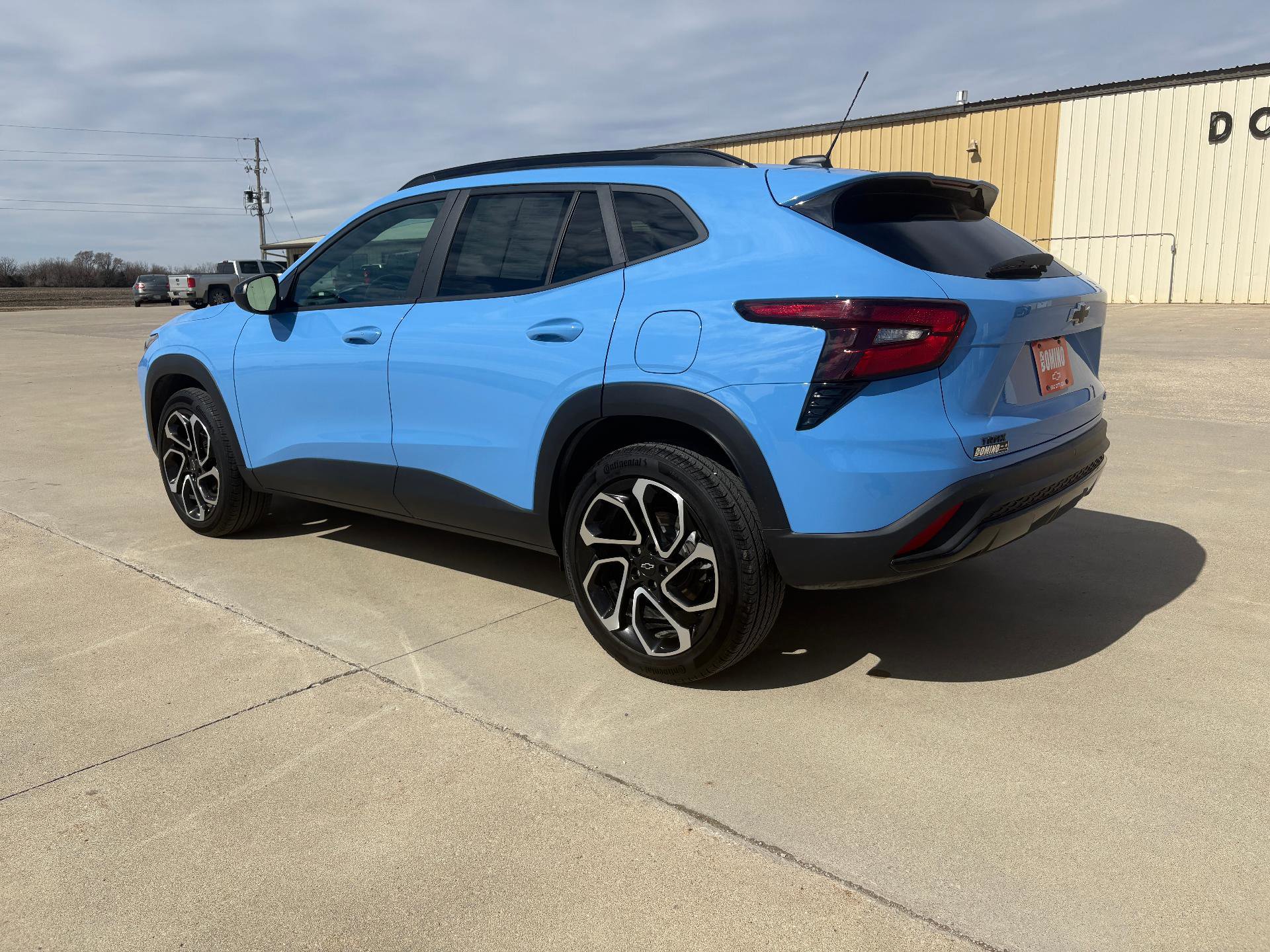 Used 2024 Chevrolet Trax RS w/ Sunroof Package image 4