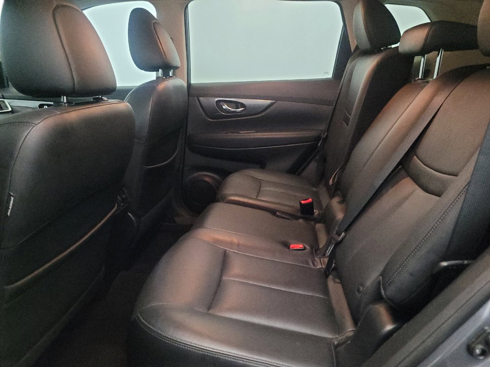 Used 2015 Nissan Rogue SL w/ SL Premium Package AWD/4WD image 18