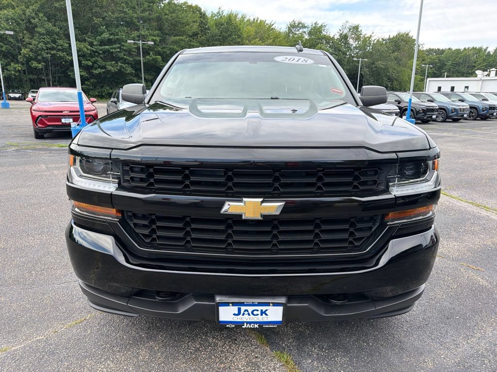 Used 2018 Chevrolet Silverado 1500 Custom w/ Custom Value Package AWD/4WD image 2