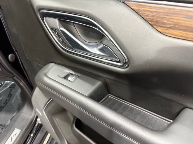 Used 2023 Chevrolet Tahoe High Country w/ Advanced Technology Package image 27