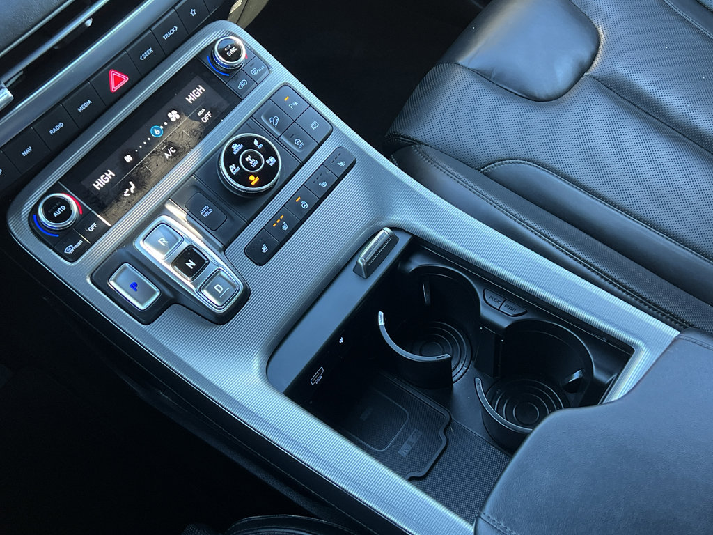 Used 2024 Hyundai Palisade Calligraphy image 23