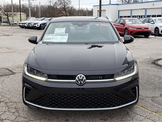 New 2026 Volkswagen Jetta SE image 5