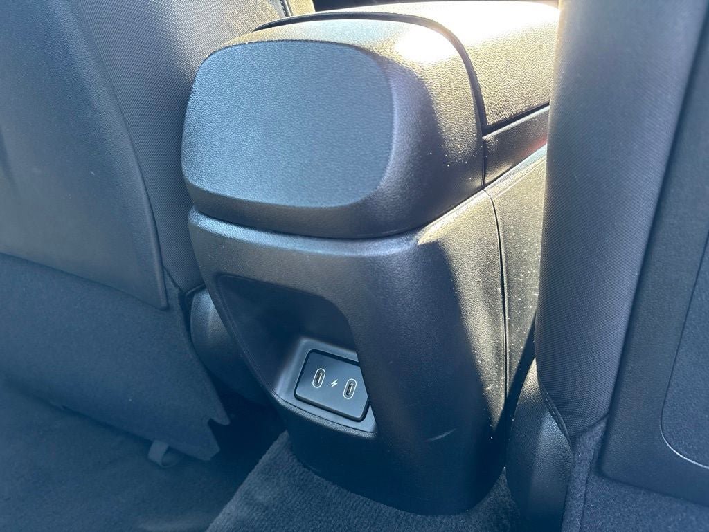 Certified 2025 Hyundai Elantra SEL FWD image 24