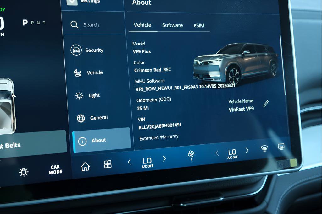 New 2024 VinFast VF 9 Plus image 16