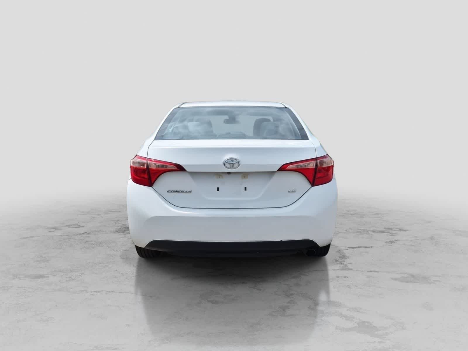 Used 2018 Toyota Corolla LE FWD image 7