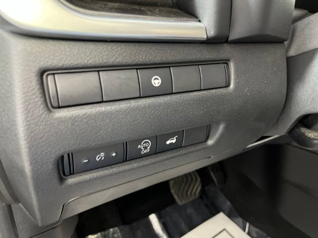 Used 2023 Nissan Rogue SV w/ SV Premium B Package FWD image 30