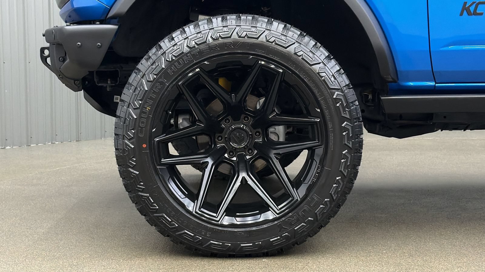 Used 2025 Ford Bronco Badlands AWD/4WD image 12
