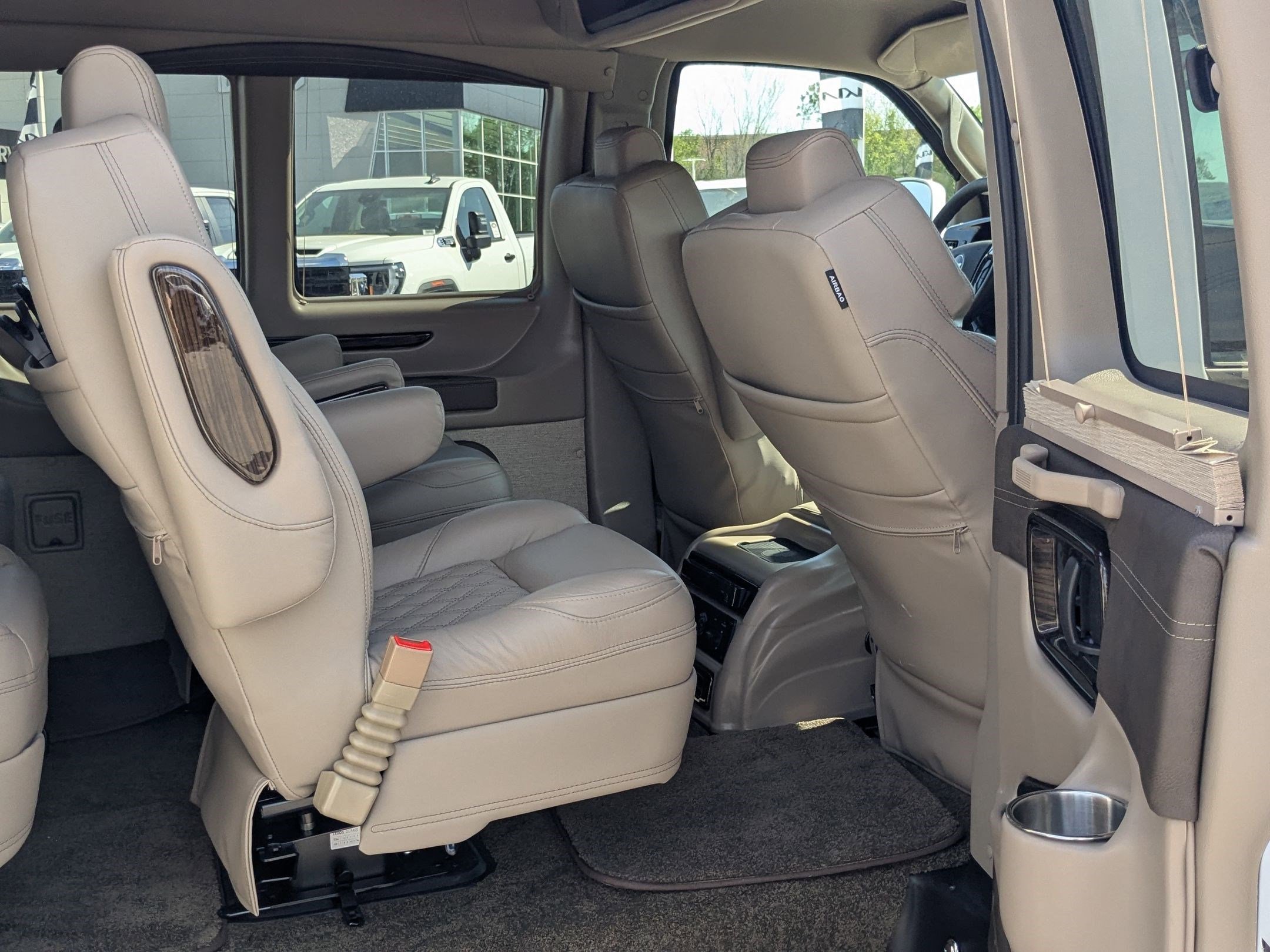 New 2026 Chevrolet Express 2500 Extended w/ Driver Convenience Package image 34