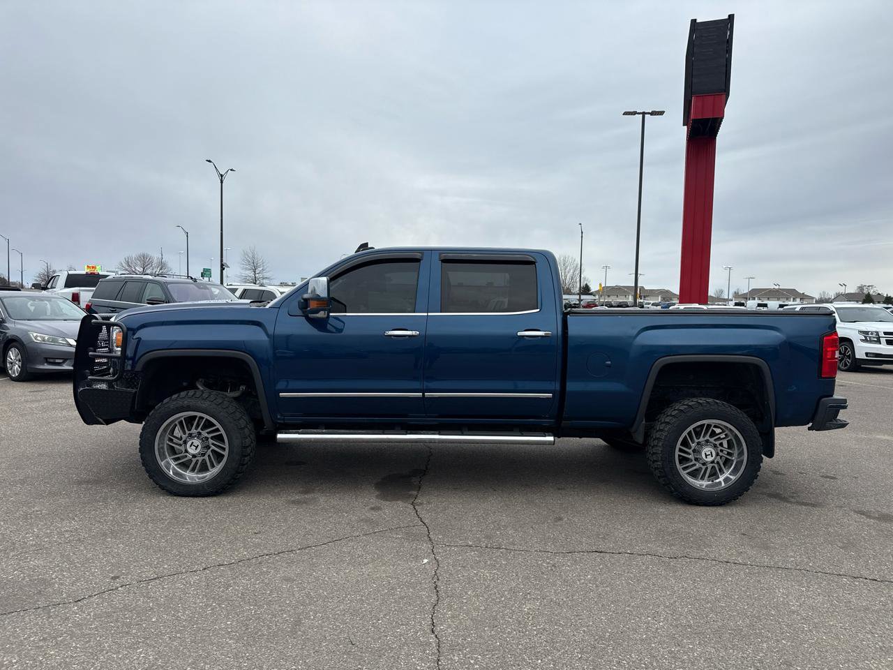 Used 2016 GMC Sierra 2500 SLT w/ All-Terrain HD Package AWD/4WD image 2