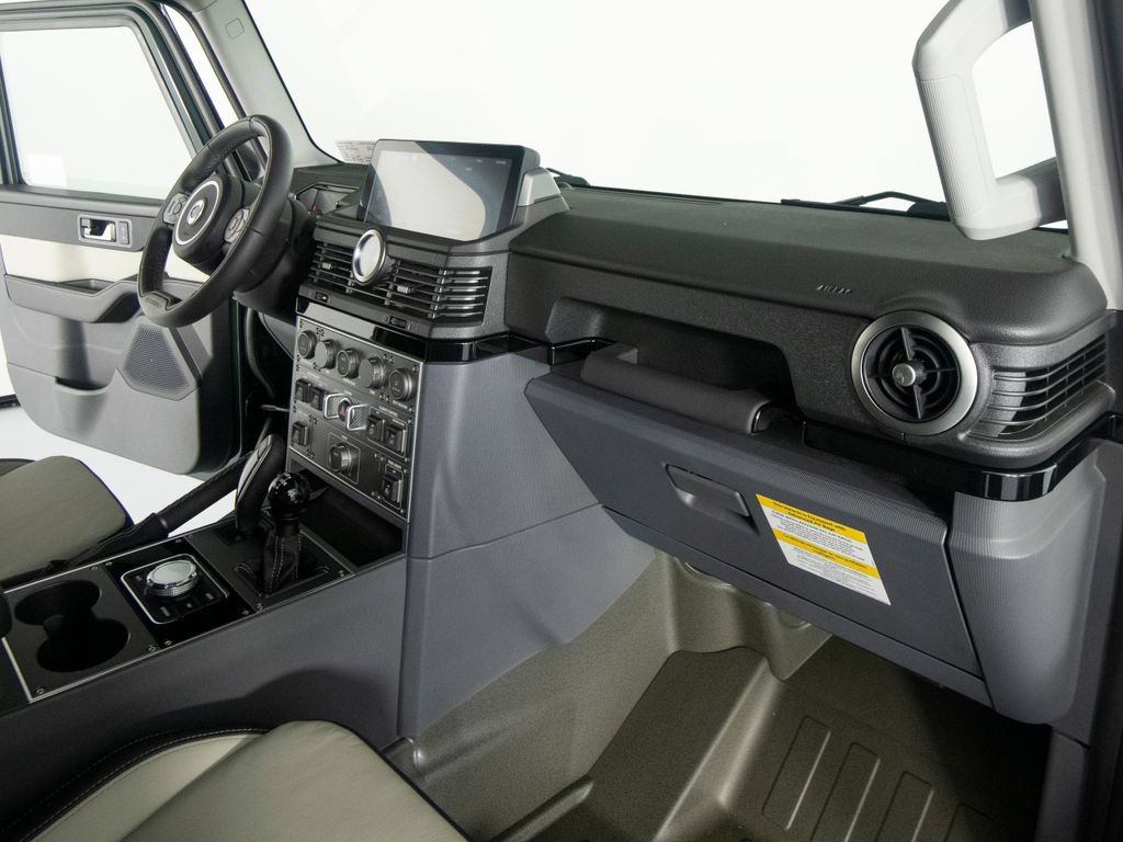 Used 2025 INEOS Grenadier AWD/4WD image 29