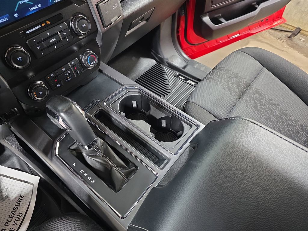 Used 2019 Ford F150 XLT w/ Equipment Group 302A Luxury AWD/4WD image 24