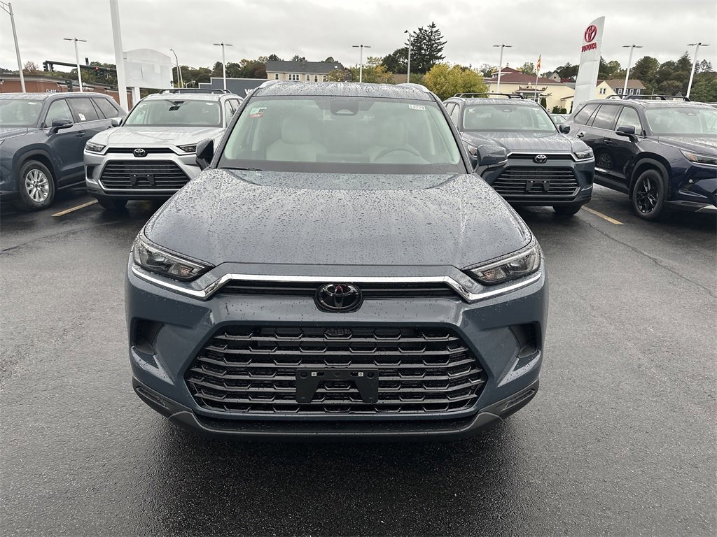 New 2026 Toyota Grand Highlander XLE image 5