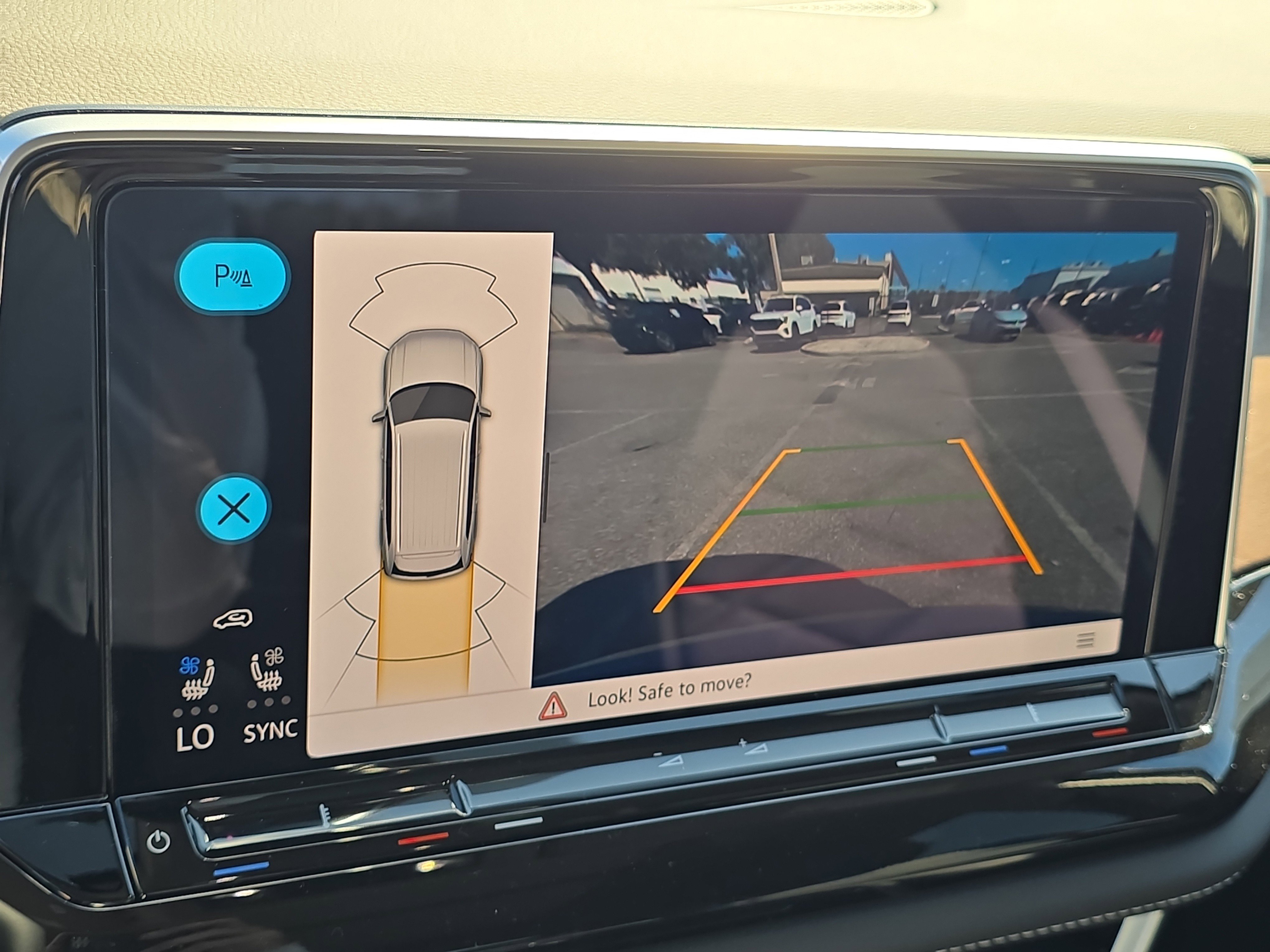 New 2026 Volkswagen Atlas SE image 23