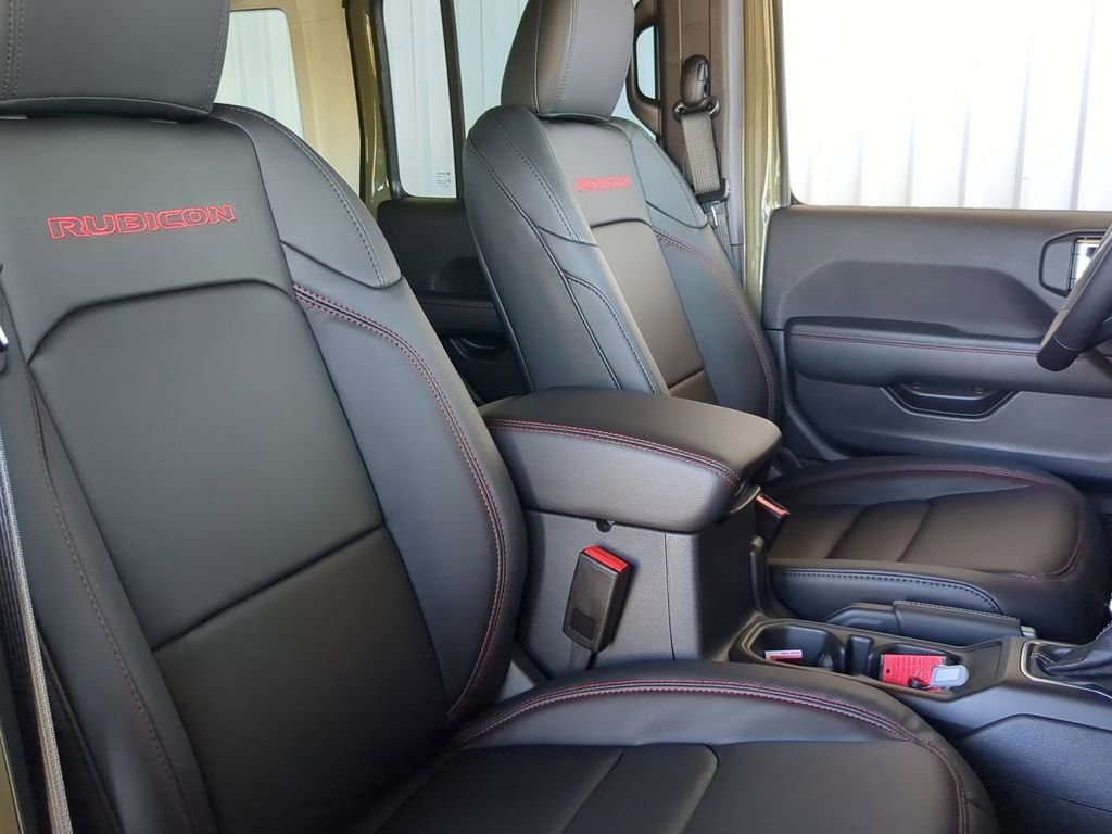 New 2026 Jeep Wrangler Unlimited Rubicon AWD/4WD image 8