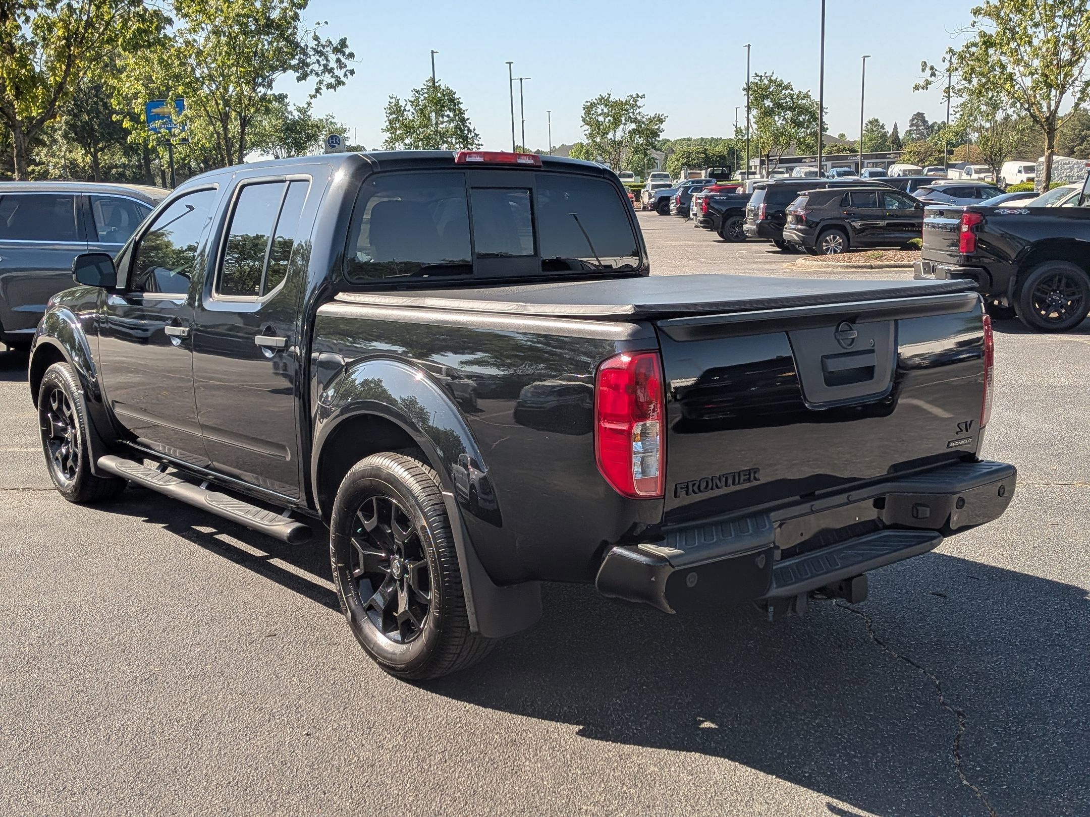 Used 2021 Nissan Frontier SV w/ Midnight Edition Floor Mats RWD image 7