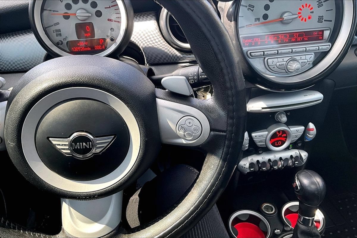 Used 2010 MINI Cooper S FWD image 11
