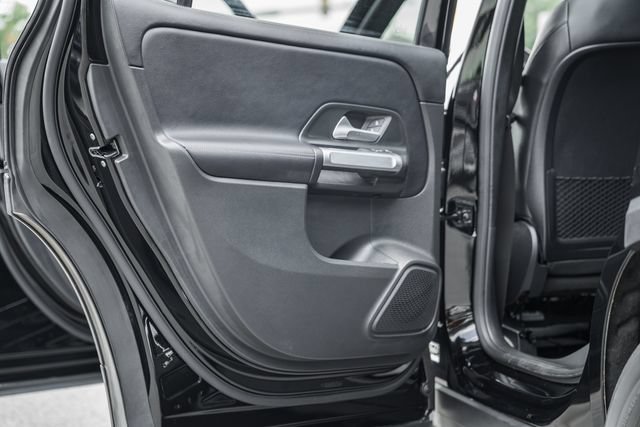 Certified 2023 Mercedes-Benz GLB 250 4MATIC image 33