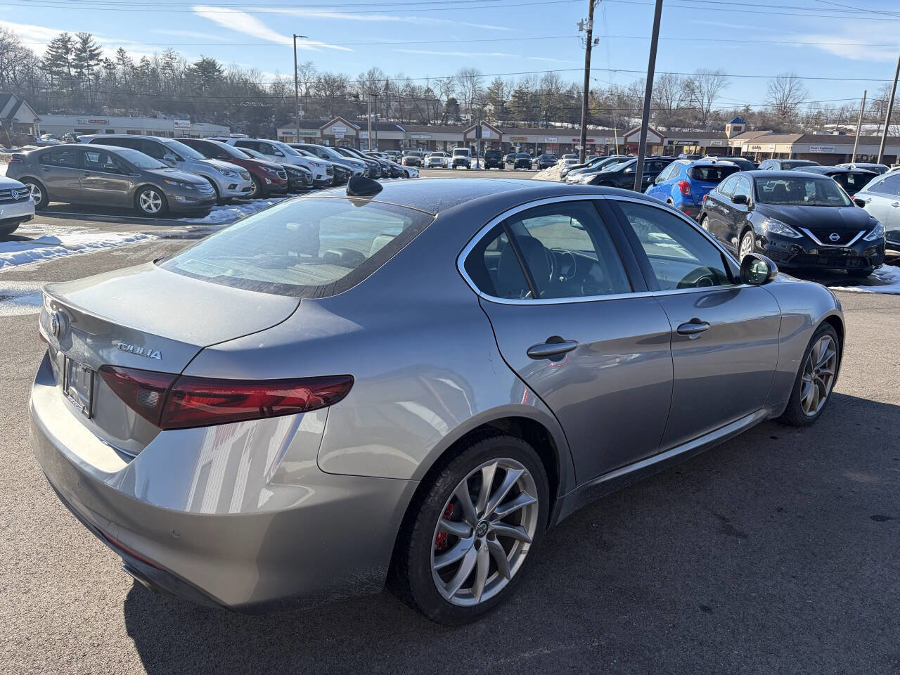 Used 2018 Alfa Romeo Giulia AWD image 7