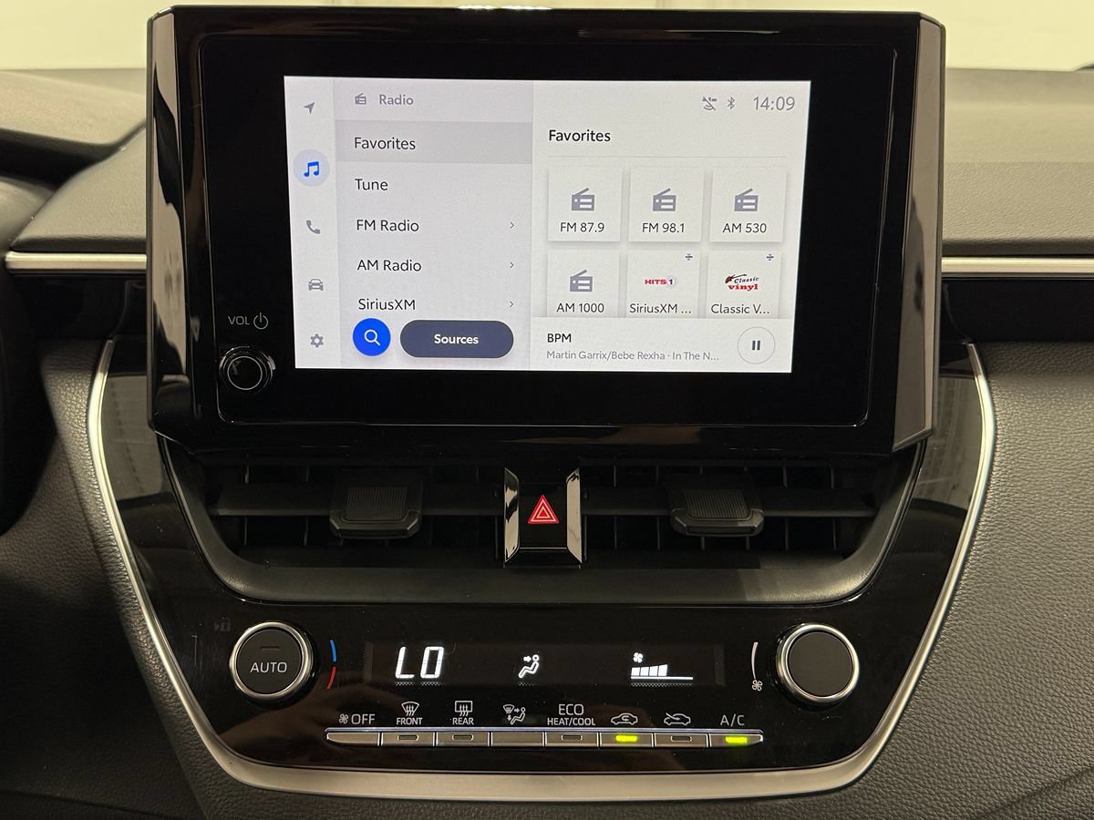 Used 2025 Toyota Corolla LE FWD image 19