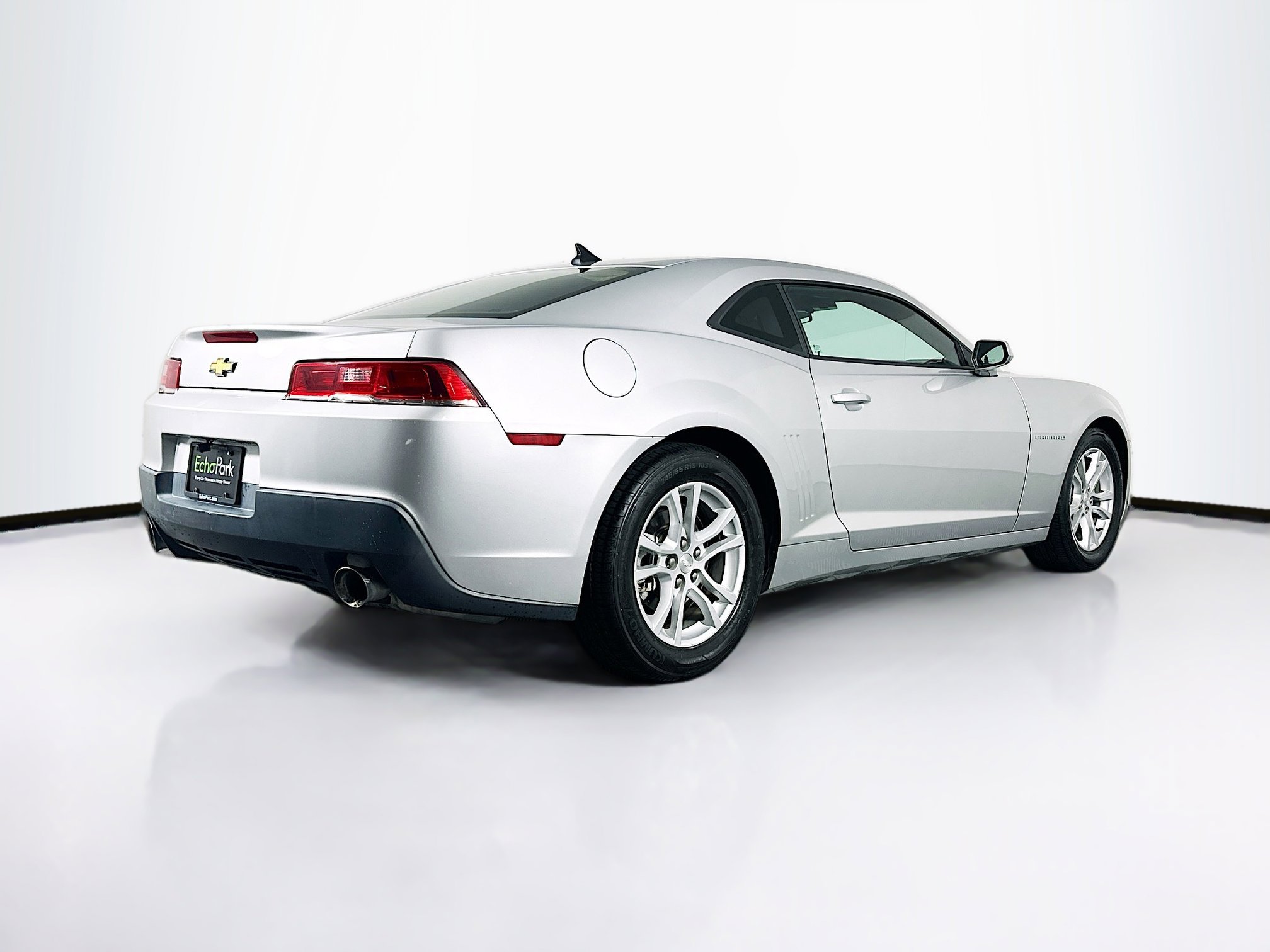 Used 2015 Chevrolet Camaro LS RWD image 9