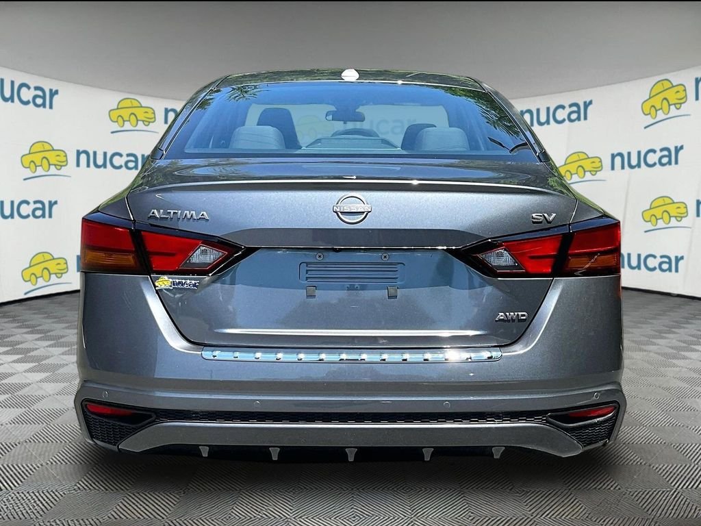 Used 2023 Nissan Altima 2.5 SV AWD/4WD image 6