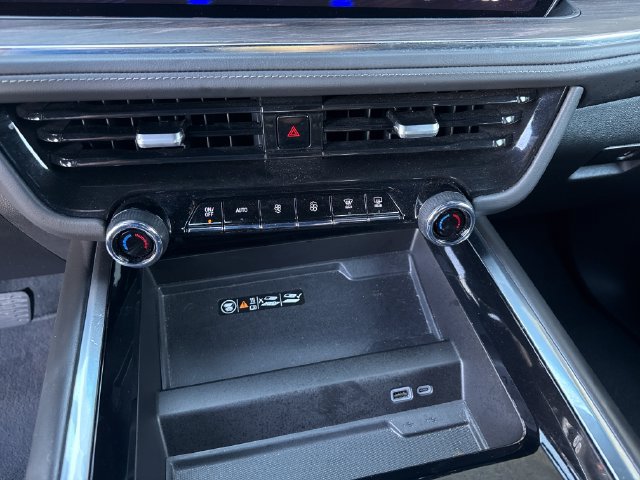 Certified 2025 Chevrolet Suburban Z71 AWD/4WD image 19