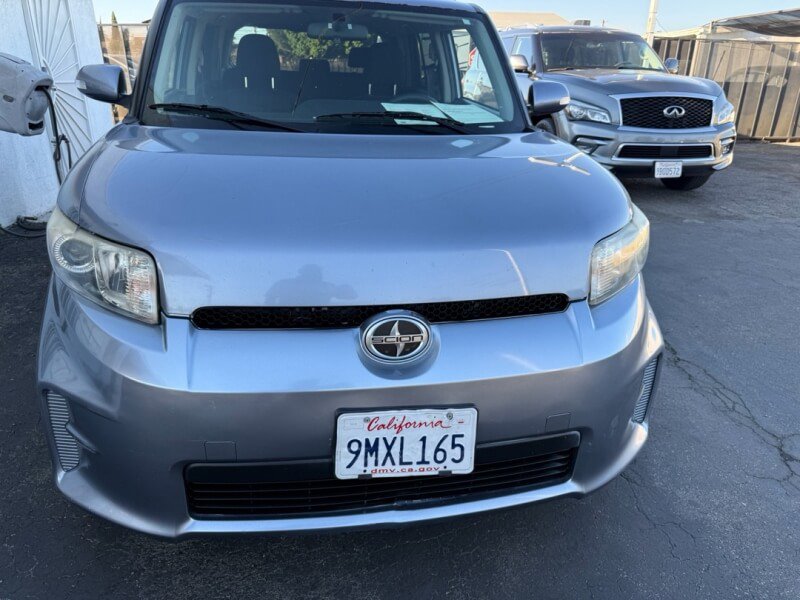 Used 2012 Scion xB image 2