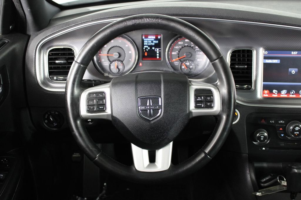 Used 2013 Dodge Charger R/T image 9